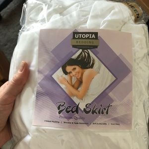 Queen bedskirt
